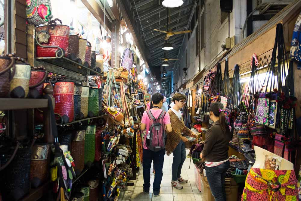 El Night Bazar en Chiang Mai